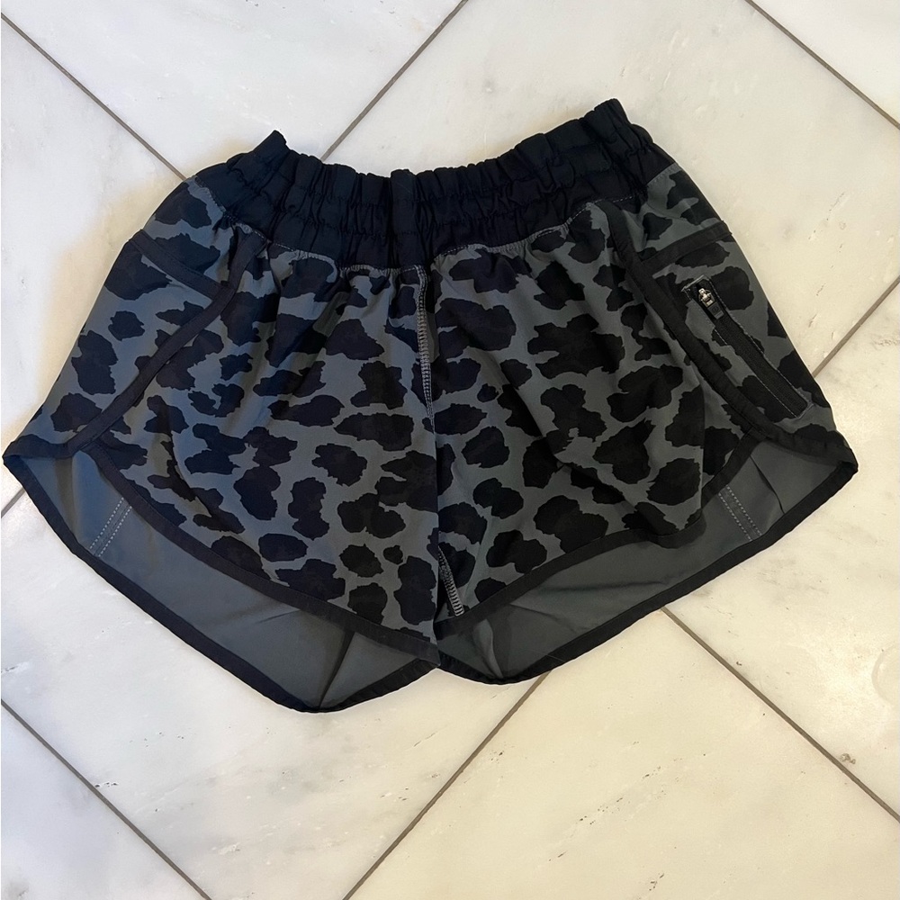 LULU athletic shorts size 4.